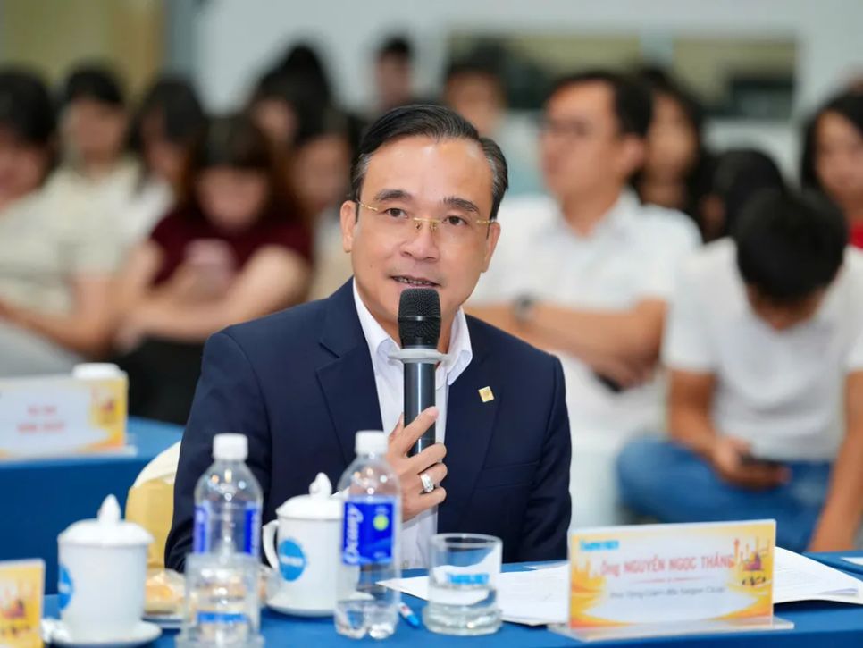 Ông Nguyễn Ngọc Thắng, Phó Tổng Giám đốc Saigon Co.op trao đổi thông tin tại hội thảo. Ảnh: ĐỘC LẬP