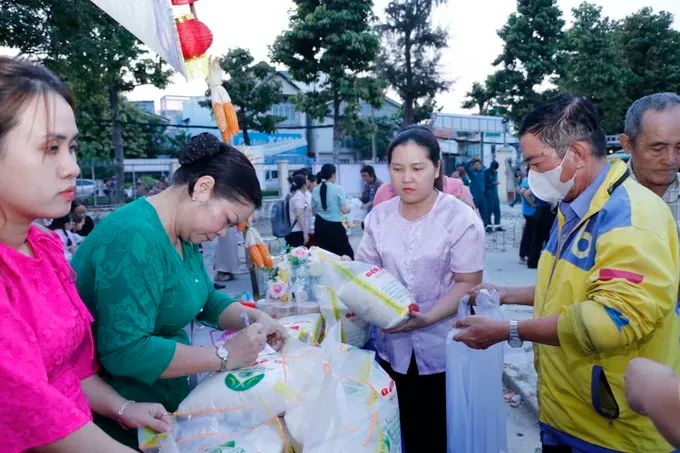 TPHCM phấn đấu không còn hộ nghèo từ năm 2030