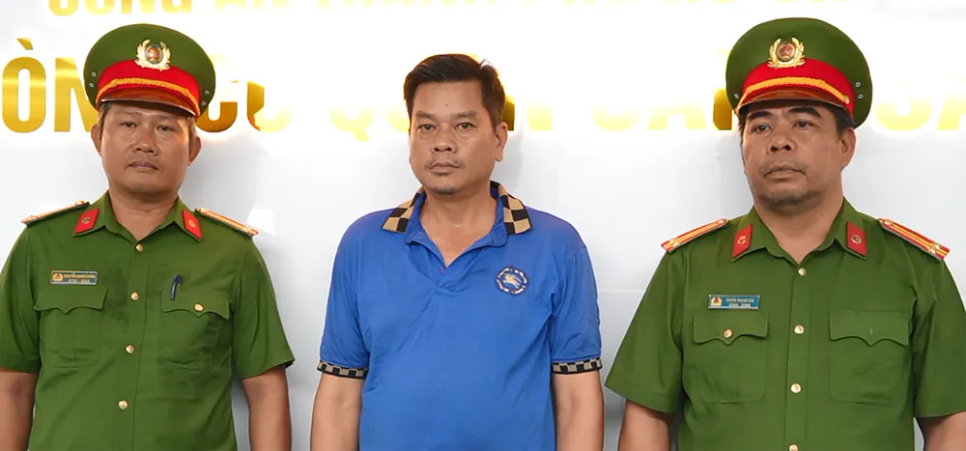 TPHCM: Triệt phá đường dây nhập lậu hơn 2,4 tấn xyanua