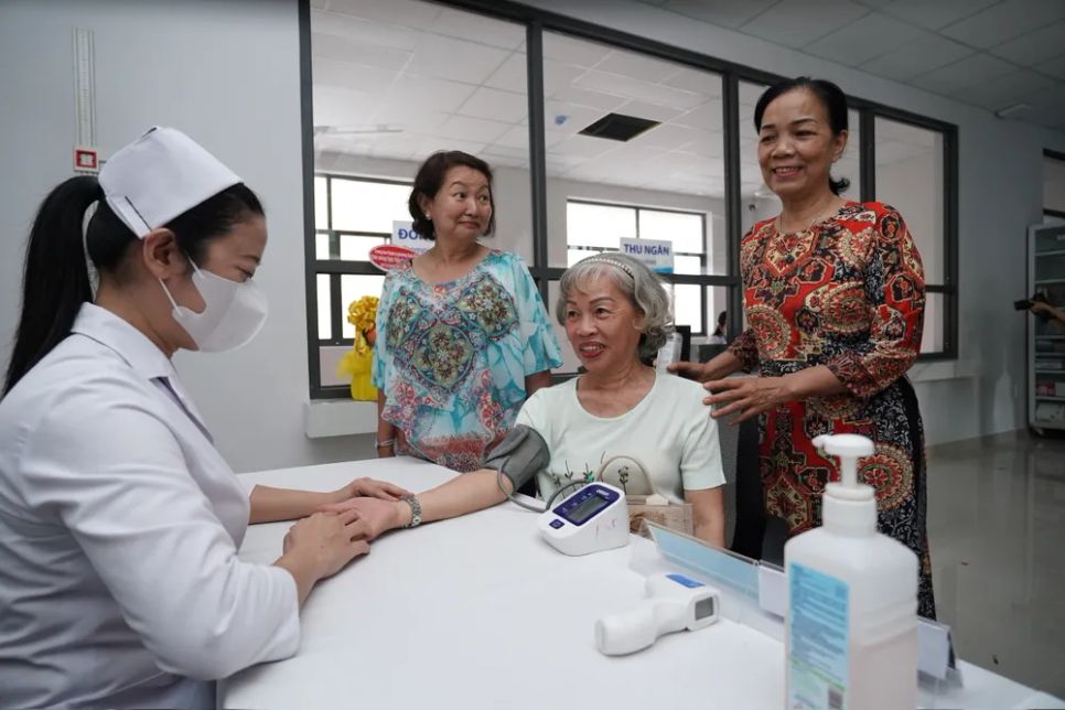 TPHCM: Chi hơn 2.500 tỷ đồng khám sức khỏe miễn phí cho người dân