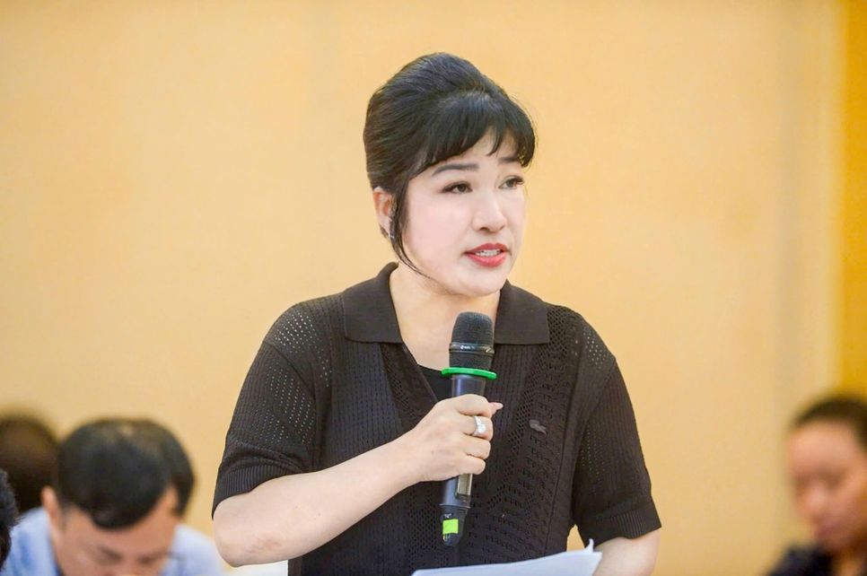 Bà Lưu Thị Thanh Mẫu - Phó Chủ tịch Hội Doanh nhân trẻ Việt Nam, Phó Chủ tịch Thường trực Hiệp hội Doanh nghiệp Xanh TP.HCM (HGBA), Tổng Giám đốc Phuc Khang Corporation