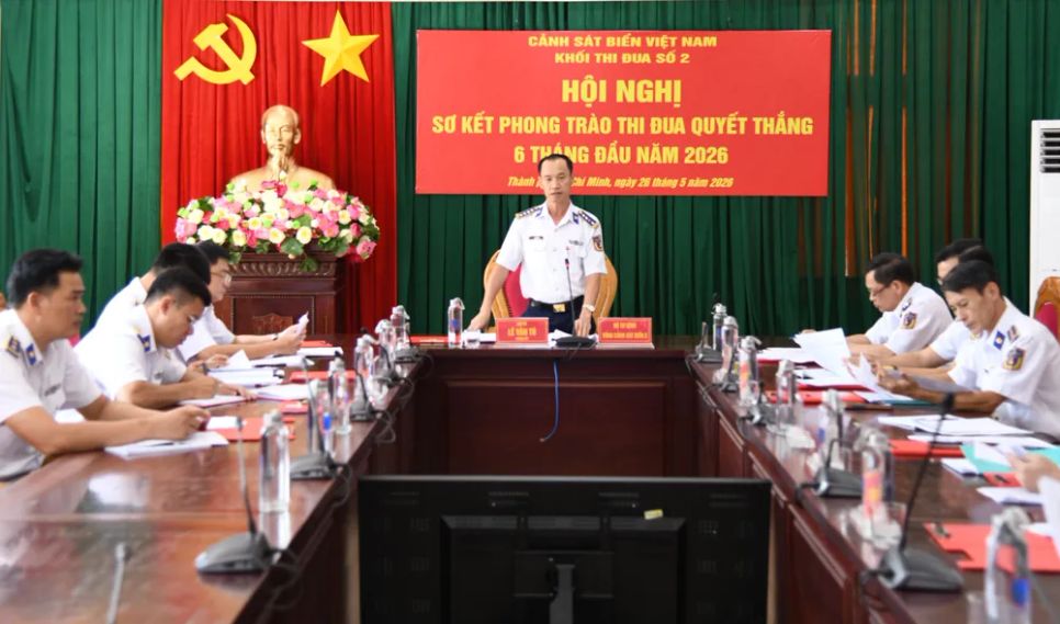 Đại tá Lê Văn Tú chủ trì hội nghị