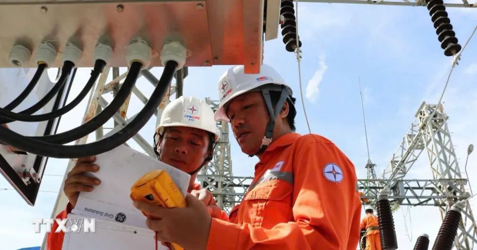 Tiêu thụ điện toàn quốc lập kỷ lục mới do nắng nóng kéo dài Tiêu thụ điện toàn quốc lập kỷ lục mới do nắng nóng kéo dài