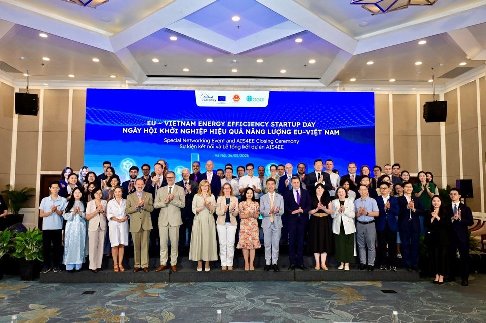 Sự kiện có sự tham dự của Cao ủy châu Âu, Đại sứ Liên minh châu Âu tại Việt Nam, cùng Đại sứ và đại diện ngoại giao của nhiều quốc gia thành viên của Liên minh châu Âu tại Việt Nam. Sự kiện có sự tham dự của Cao ủy châu Âu, Đại sứ Liên minh châu Âu tại Việt Nam, cùng Đại sứ và đại diện ngoại giao của nhiều quốc gia thành viên của Liên minh châu Âu tại Việt Nam.