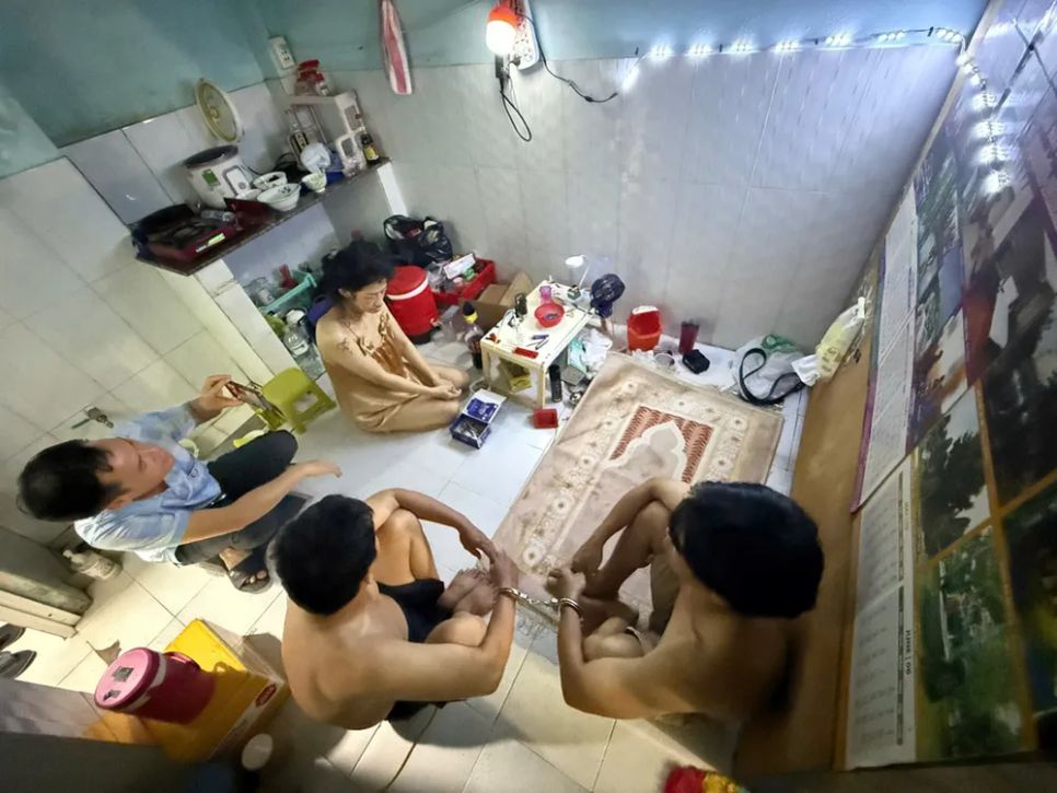 Hiện trường một tụ điểm các đối tượng sử dụng trái phép chất ma túy Hiện trường một tụ điểm các đối tượng sử dụng trái phép chất ma túy