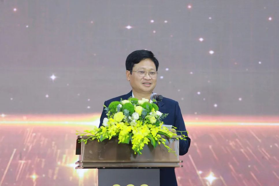 Ông Nguyễn Khắc Lịch, Cục trưởng Cục Công nghiệp Công nghệ thông tin phát biểu tại buổi lễ. Ảnh: S.H