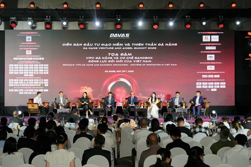 Sự kiện quy tụ hơn 30 Quỹ đầu tư quốc; hơn 100 chuyên gia, diễn giả quốc tế cùng 70 startup. Sự kiện quy tụ hơn 30 Quỹ đầu tư quốc; hơn 100 chuyên gia, diễn giả quốc tế cùng 70 startup.