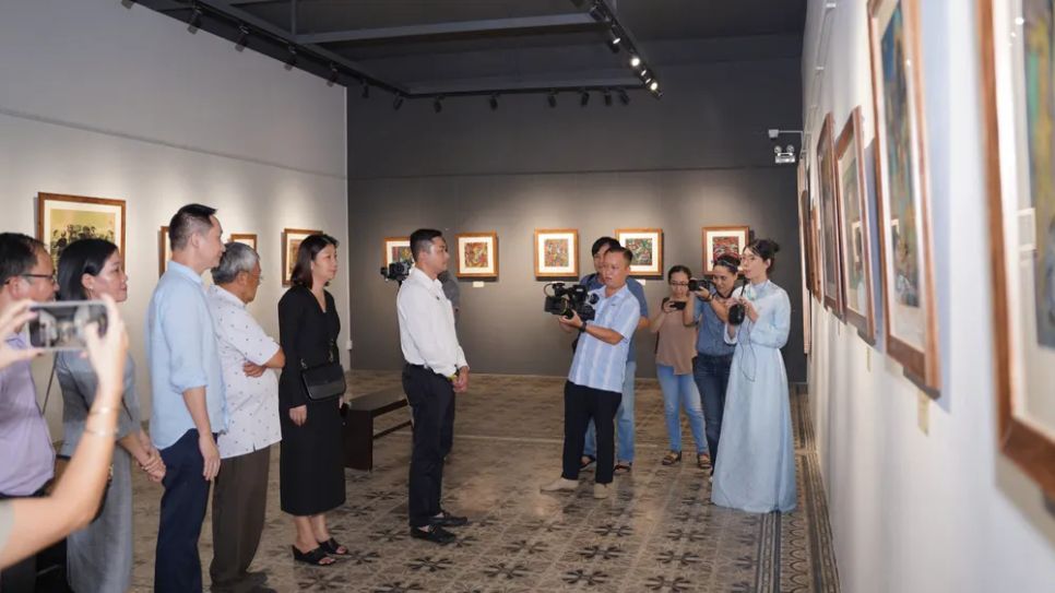 Khách tham quan chuyên đề