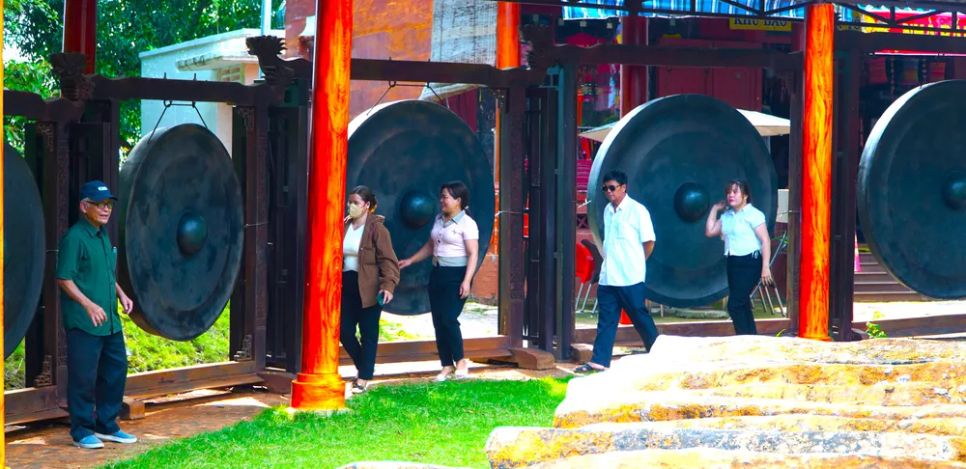 Du khách đến trải nghiệm Du khách đến trải nghiệm