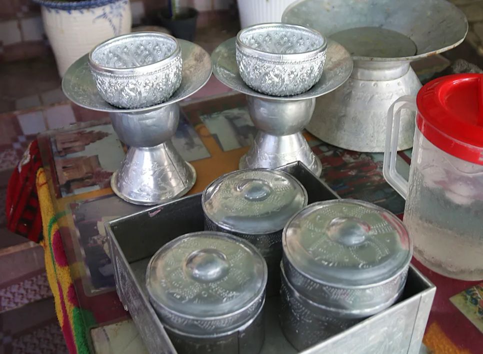 Sản phẩm làm ra không kịp cung cấp cho bạn hàng. Ảnh: TIẾN THẮNG