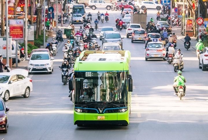 TP.HCM đề xuất lộ trình chuyển đổi toàn bộ phương tiện sang điện và năng lượng xanh vào năm 2040. Ảnh minh họa TP.HCM đề xuất lộ trình chuyển đổi toàn bộ phương tiện sang điện và năng lượng xanh vào năm 2040. Ảnh minh họa