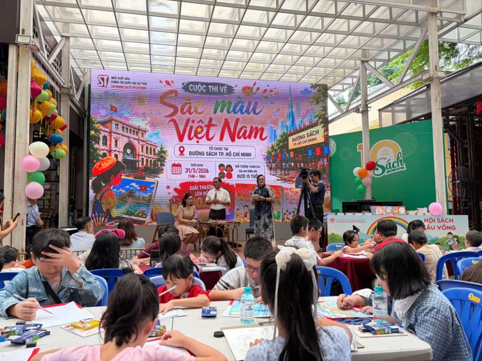 Ban tổ chức phát động cuộc thi vẽ tranh 