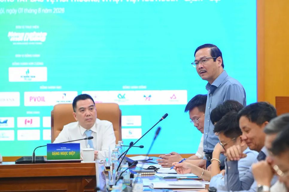 Đại diện ban tổ chức thông tin về chuỗi sự kiện sắp diễn ra tại tỉnh Nghệ An. Ảnh: MAI XUÂN NGHIÊN