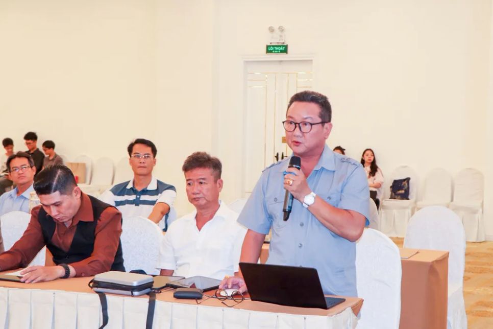 Luật sư Hồ Minh Sơn, Phó Chủ tịch Hiệp hội Làng nghề Việt Nam phát biểu