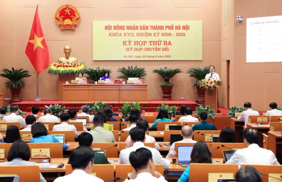 HĐND TP Hà Nội thông qua Nghị quyết quy định mức tiền phạt đối với một số hành vi vi phạm hành chính trong lĩnh vực văn hóa, quảng cáo trên địa bàn Hà Nội. Ảnh: BẢO CHI