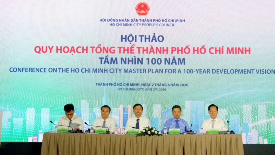 Chủ tịch HĐND TP.HCM Võ Văn Minh đồng chủ trì hội thảo