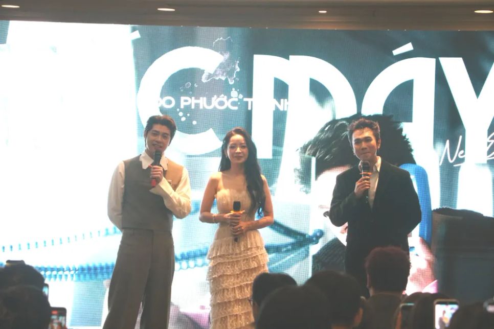 Noo Phước Thịnh kết hợp Chi Pu trong EP mới