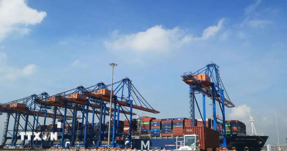 Việt Nam - Điểm sáng tăng trưởng của ASEAN Việt Nam - Điểm sáng tăng trưởng của ASEAN