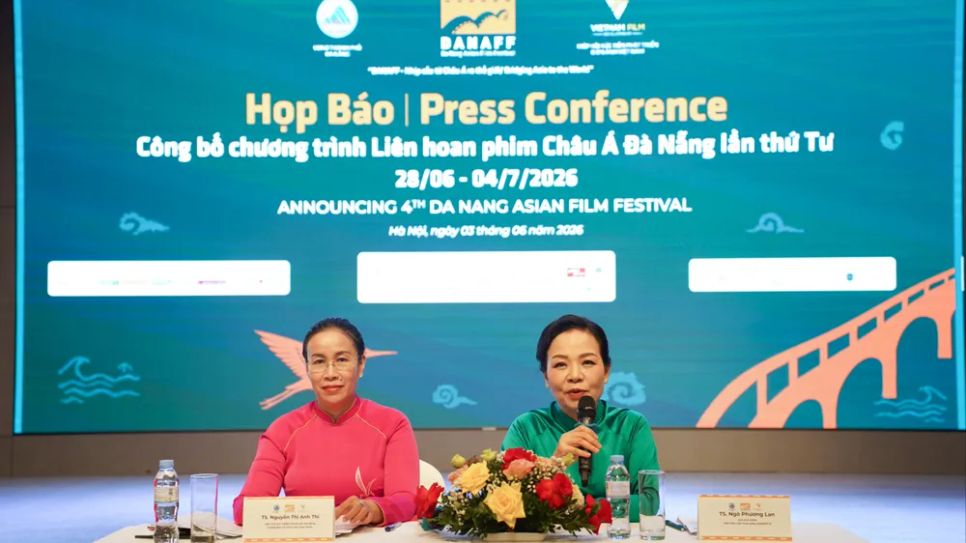 Ban tổ chức Liên hoan Phim châu Á Đà Nẵng lần thứ IV họp báo tại Hà Nội. Ảnh: SONG HÀ Ban tổ chức Liên hoan Phim châu Á Đà Nẵng lần thứ IV họp báo tại Hà Nội. Ảnh: SONG HÀ
