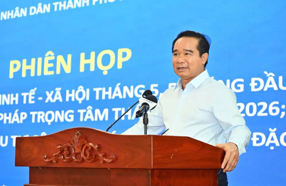 Chủ tịch UBND TPHCM Nguyễn Văn Được phát biểu tại phiên họp. Ảnh: VIỆT DŨNG