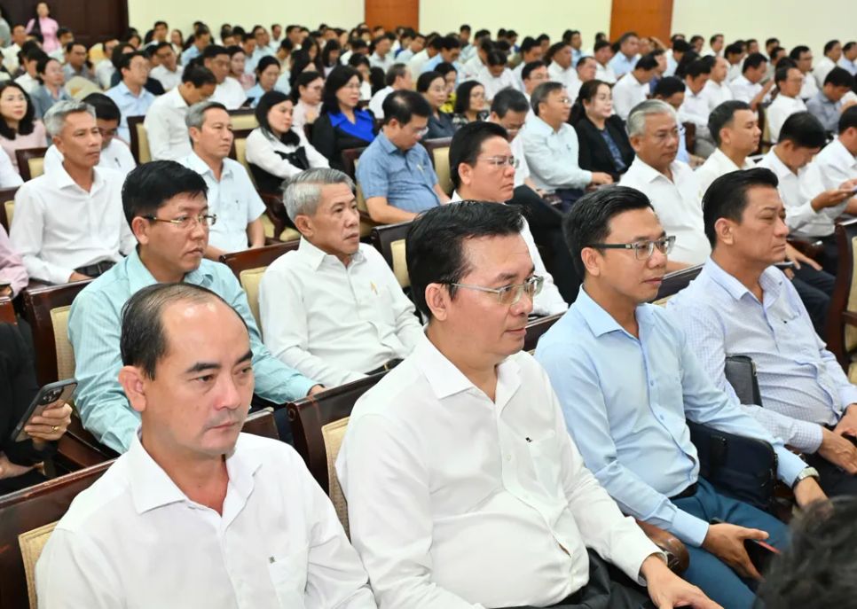 Đại biểu tham dự hội nghị. Ảnh: VIỆT DŨNG