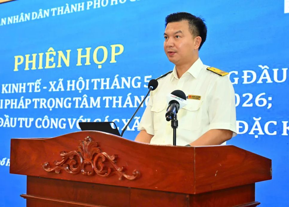 Đại biểu tham luận tại phiên họp. Ảnh: VIỆT DŨNG