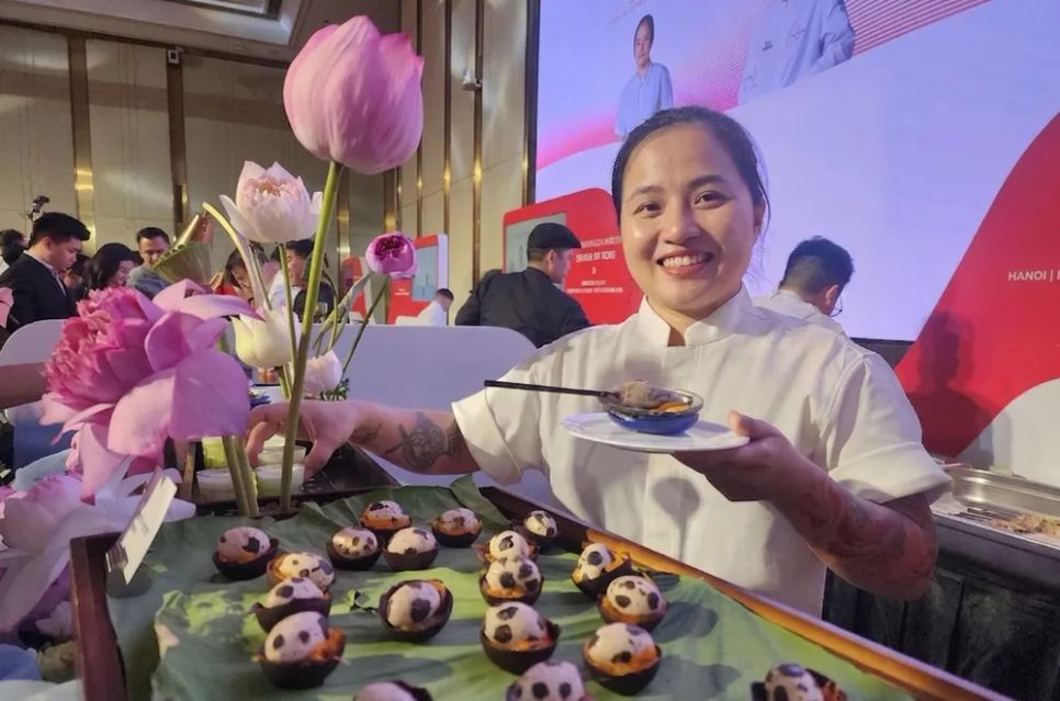 Nhiều món ăn đặc biệt được các nhà hàng tại Việt Nam mang tới lễ vinh danh của Michelin. Ảnh: THU HÀ