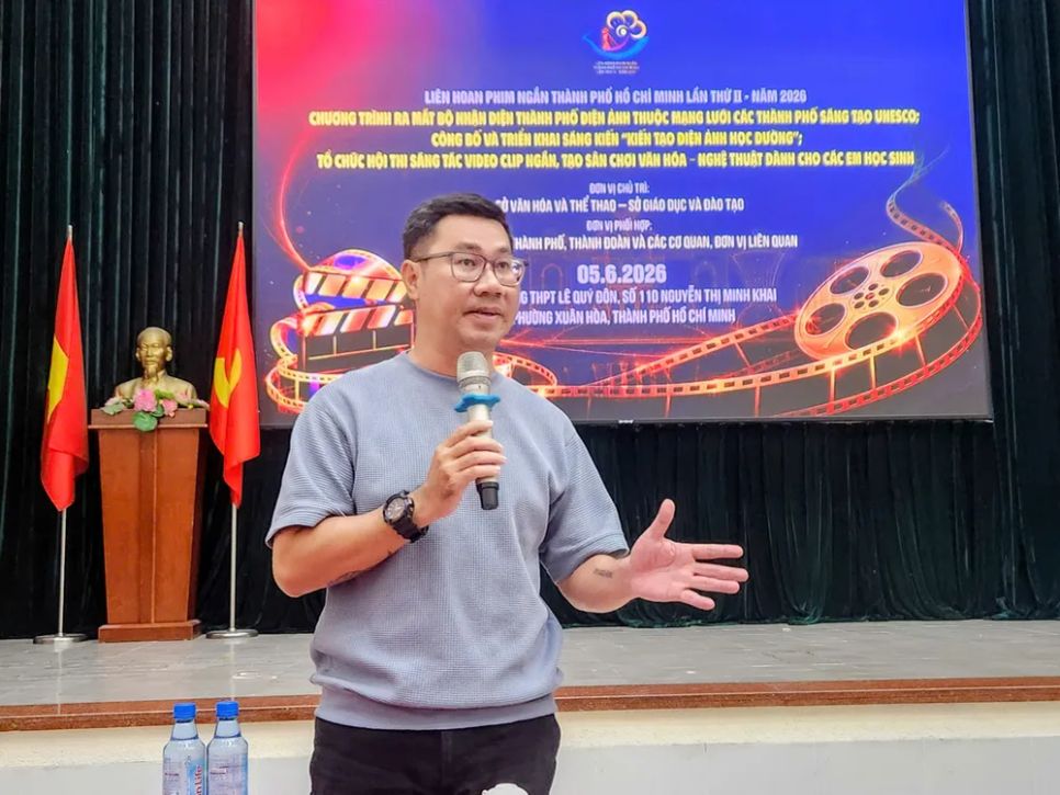 <i>Đạo diễn Khoa Nguyễn chia sẻ về việc triển khai sáng kiến 