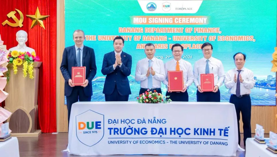 Ký kết hợp tác giữa Trường Đại học Kinh tế (Đại học Đà Nẵng) với Sở Tài chính TP Đà Nẵng và Paris Europlace