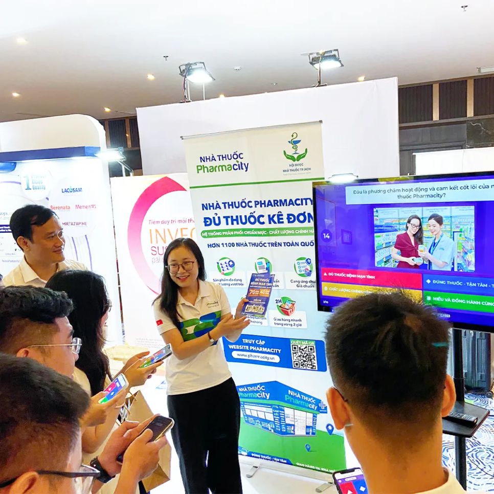 Gian hàng của Pharmacity tại Hội nghị Khoa học Tâm thần Toàn quốc lần thứ V nhận được nhiều sự quan tâm từ đội ngũ chuyên gia, y bác sĩ tham dự