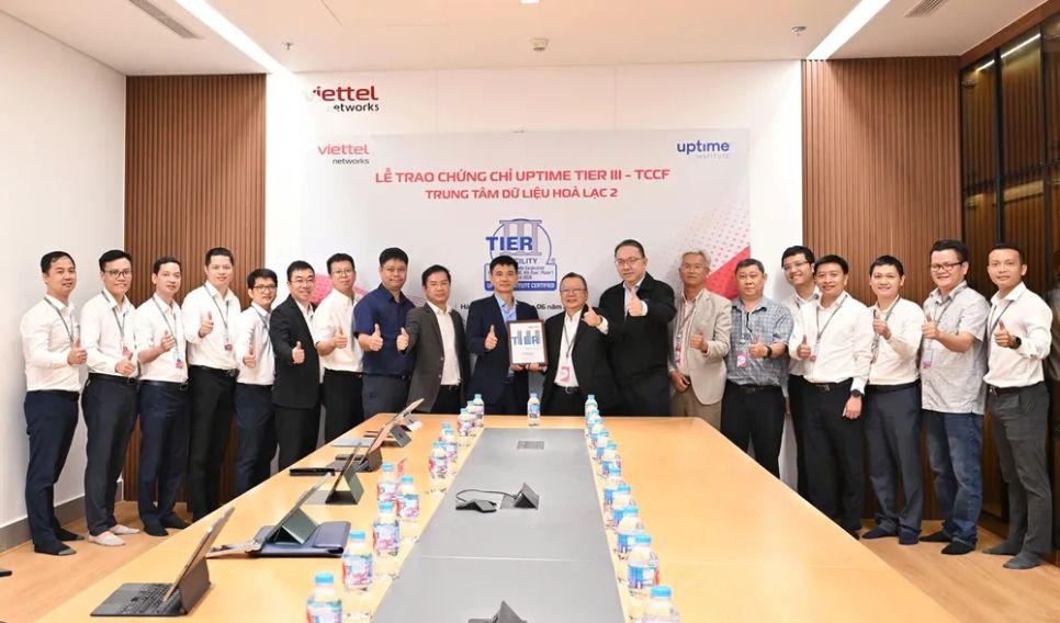 Sự kiện nhận chứng chỉ TCCF Uptime Tier III đánh dấu việc Viettel sẵn sàng vận hành Trung tâm dữ liệu Hòa Lạc 2 như một 