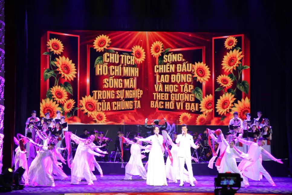 Tiết mục liên khúc 