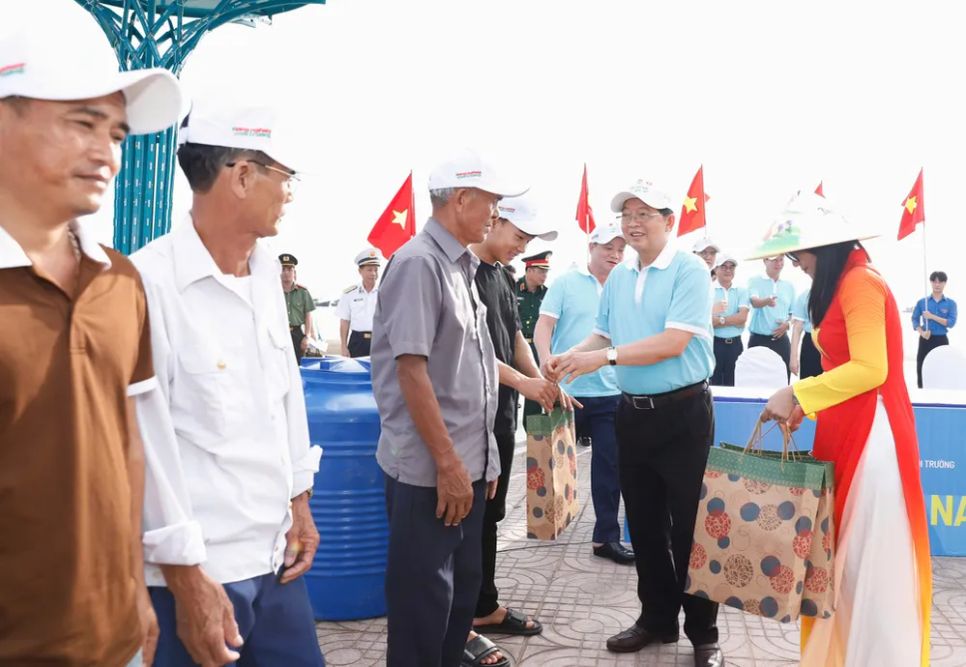 Phát động phong trào “Toàn dân chung tay bảo vệ môi trường, vì một Việt Nam xanh - sạch - đẹp”
