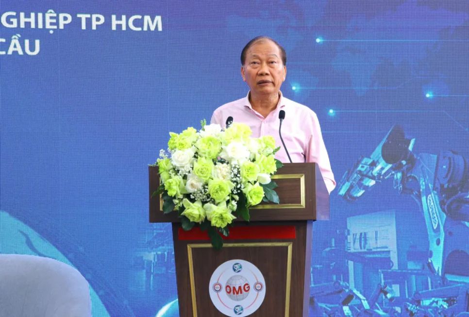 Ông Hoàng Quang Phòng, Phó Chủ tịch VCCI phát biểu tại diễn đàn. Ảnh: ĐÌNH ĐẠI
