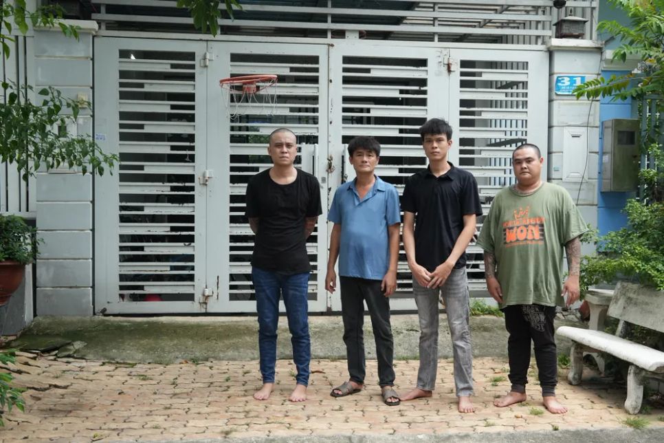 4 đối tượng tại hiện trường vụ việc