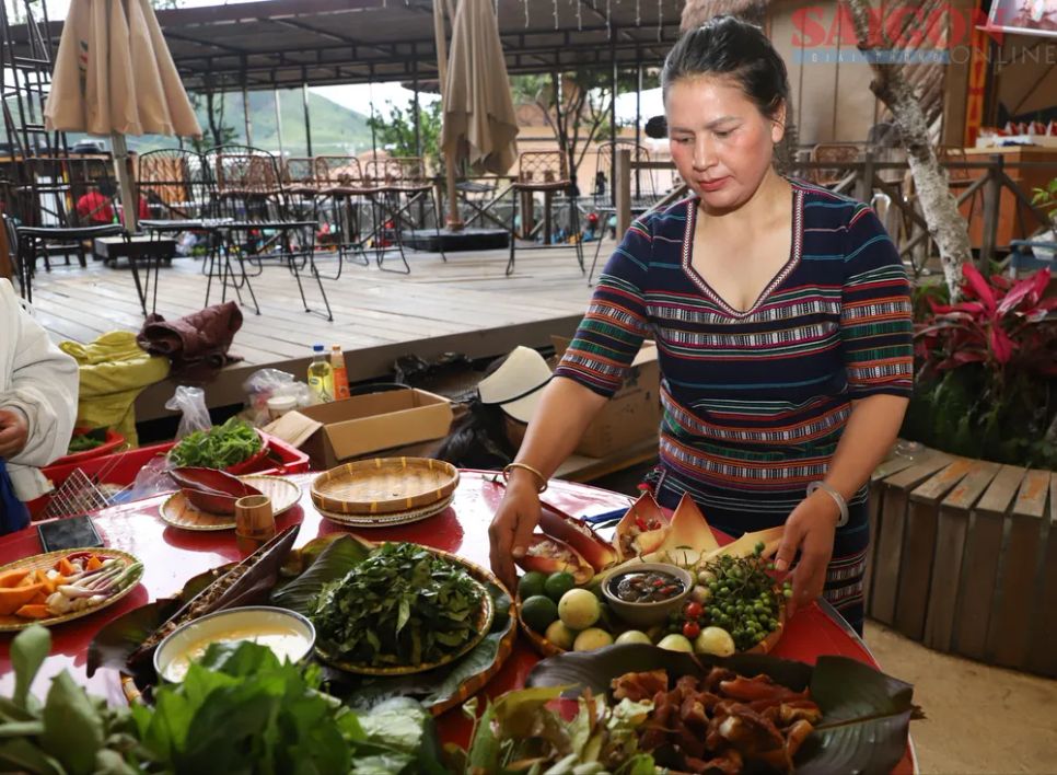 Sôi nổi trò chơi dân gian, ẩm thực dưới chân núi Langbiang