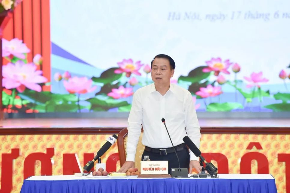 <p>Thứ trưởng Bộ Tài chính Nguyễn Đức Chi phát biểu tại buổi họp báo. Ảnh: L.T</p>