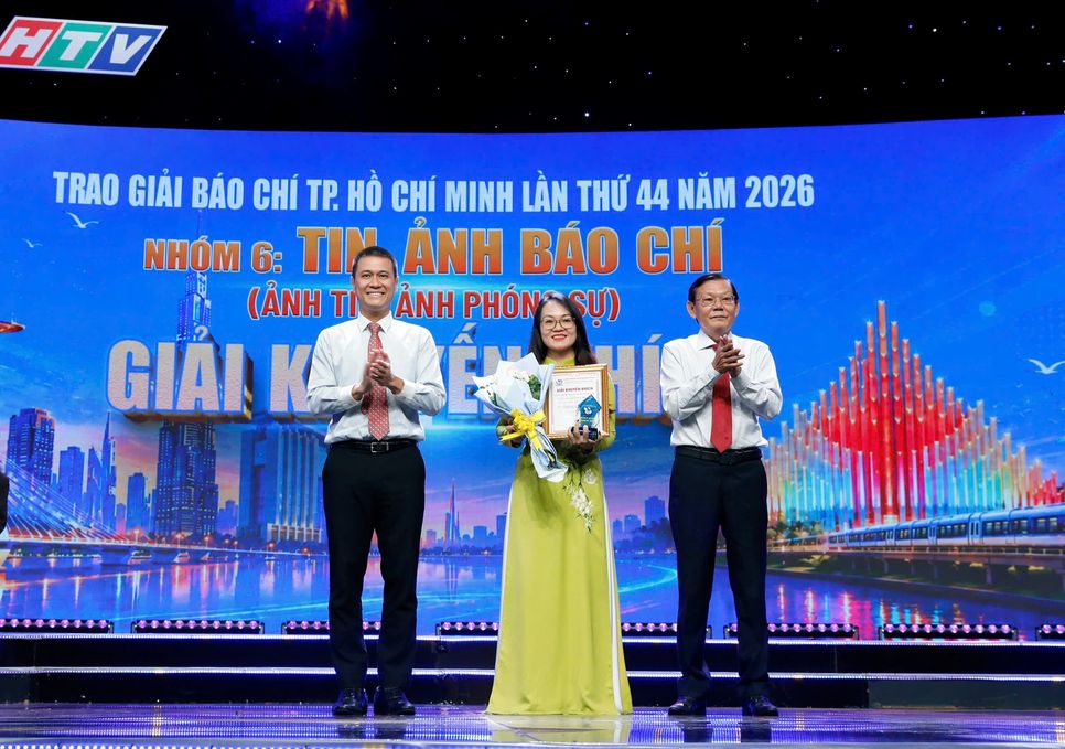 Tác phẩm ảnh báo chí “Khát vọng ‘siêu đô thị’ phát triển được trao Giải Khuyến khích Tác phẩm ảnh báo chí “Khát vọng ‘siêu đô thị’ phát triển được trao Giải Khuyến khích