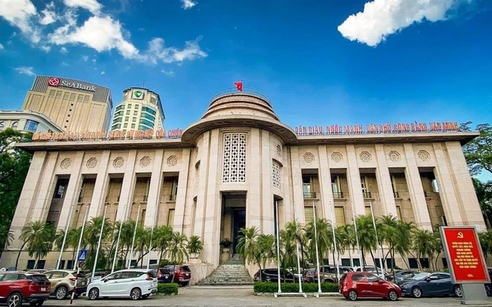Chính thức nới tỷ lệ sử dụng vốn ngắn hạn cho vay trung, dài hạn lên 40% từ 1/7 Chính thức nới tỷ lệ sử dụng vốn ngắn hạn cho vay trung, dài hạn lên 40% từ 1/7