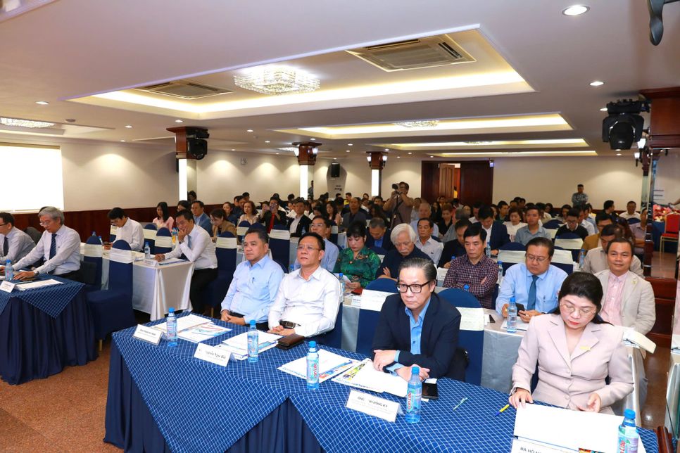 Toàn cảnh hội thảo