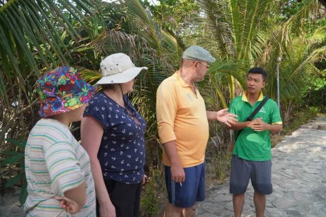 Giữ rừng ở Côn Đảo