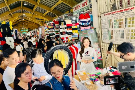 Hỗ trợ doanh nghiệp nhỏ bán hàng trên Lazada, TikTok Shop