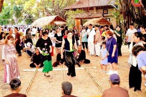 Ngành du lịch chộn rộn mở tour mới