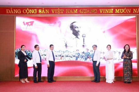 Ra mắt nền tảng số “A80 - Tự hào Việt Nam” chào mừng 80 năm Cách mạng Tháng Tám và Quốc khánh 2-9