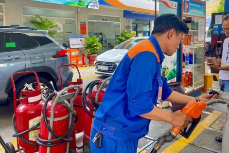 Chuẩn bị sử dụng xăng E10 trên toàn quốc từ 1-1-2026: Ổn định nguồn cung và tâm lý tiêu dùng