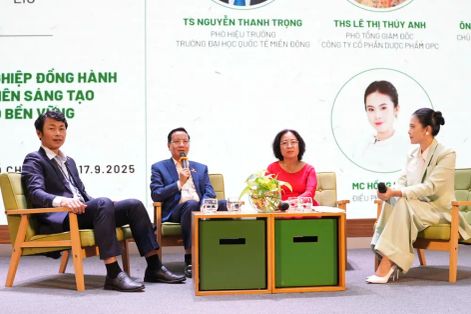 Kết nối doanh nghiệp với trường đại học thông qua Uni Tour