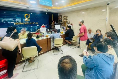 Giá vàng SJC chiều 19-11 vượt mốc 151 triệu đồng/lượng