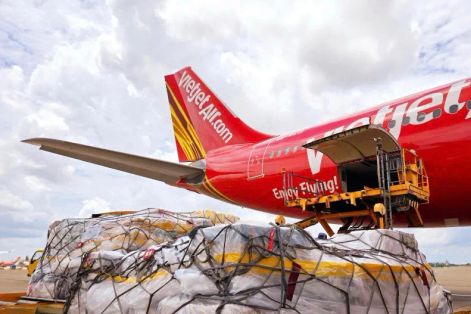 Vietjet miễn phí đổi chuyến cho hành khách bị ảnh hưởng mưa lũ miền Trung