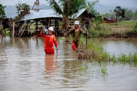Điện lực khắc phục 99,81% sự cố cho khách hàng sau mưa lũ