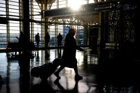 Mỹ đề xuất yêu cầu du khách khai báo lịch sử hoạt động mạng xã hội